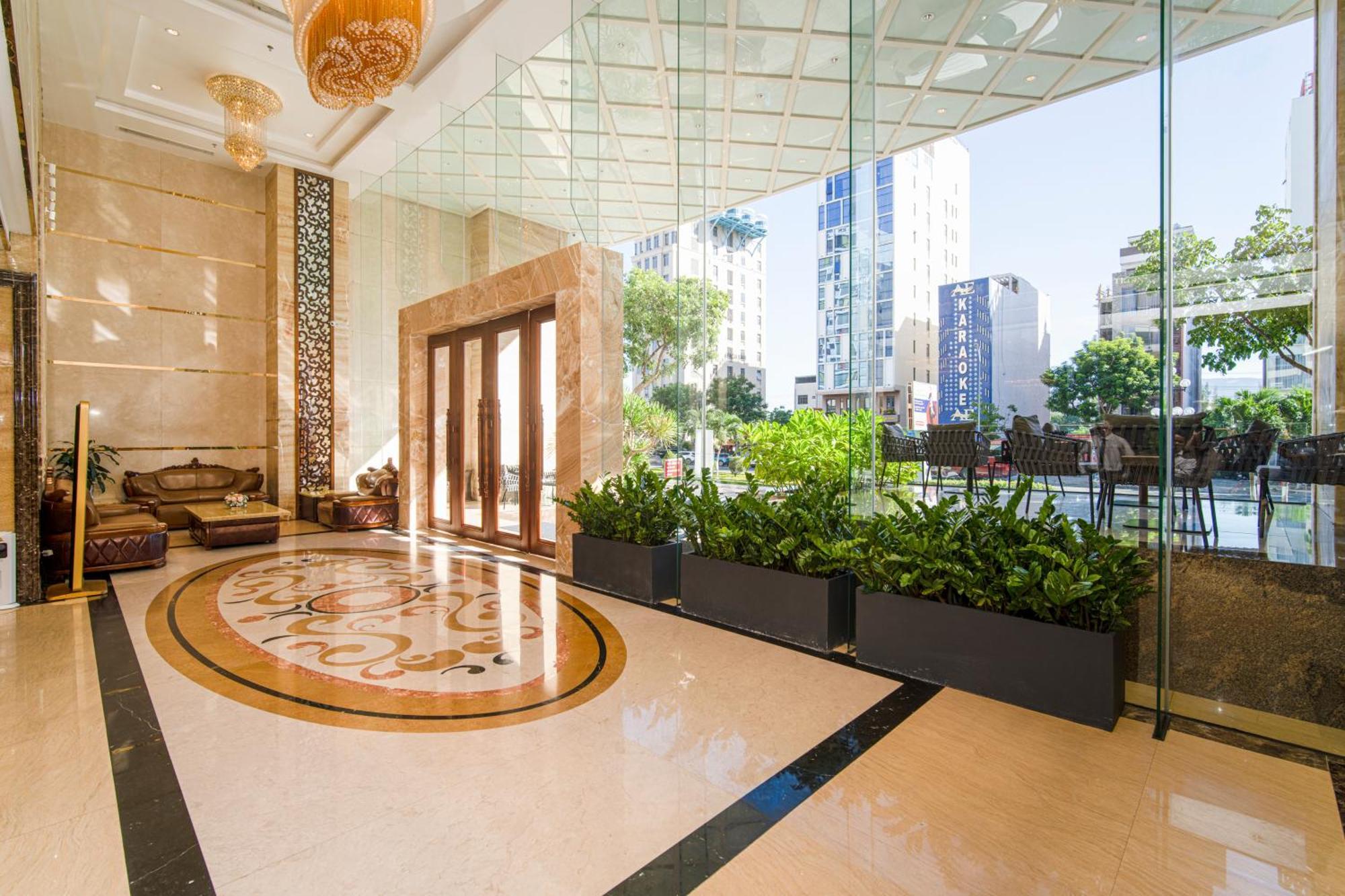 Luxtery Hotel & Spa Đà Nẵng Exterior foto