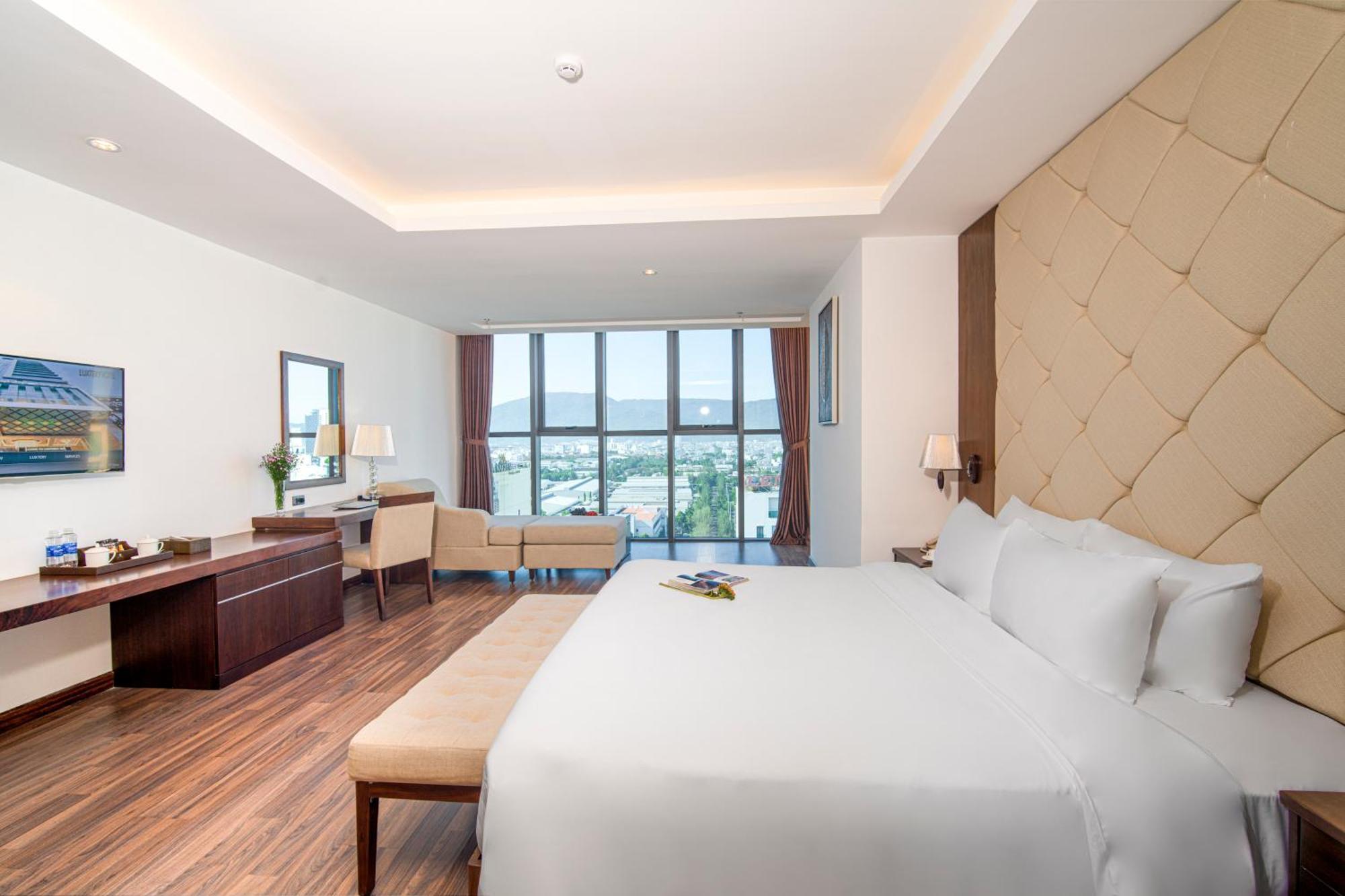 Luxtery Hotel & Spa Đà Nẵng Exterior foto