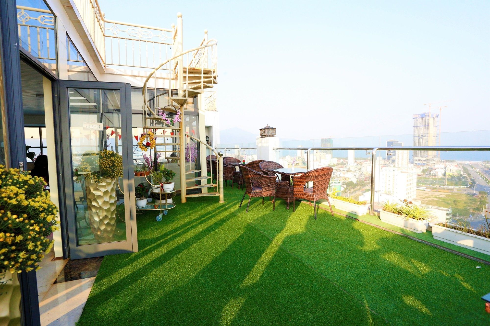 Luxtery Hotel & Spa Đà Nẵng Exterior foto